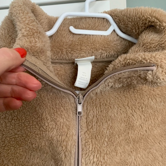 Cozy H&M sweater - Picture 2 of 5